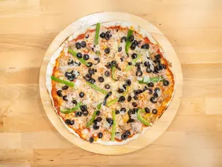 Pizza Mediterránea (33 Cm.)