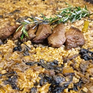 Arroz de Magret de Pato y Setas de Temporada