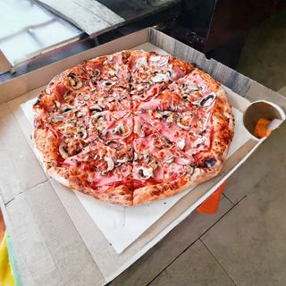 Пица Венеция (280г)