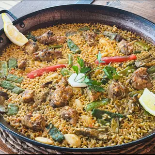 Paella valenciana