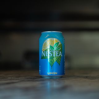 Nestea Té Negro Limón lata 330ml.