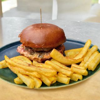 Біф бургер (320г)