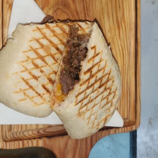 Panini De Carne Picada De Ternera