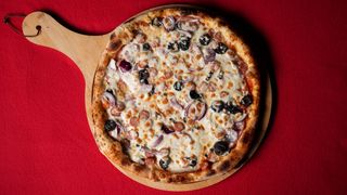 Pizza Taraneasca Ø 32cm