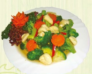 Brokuły smażone z czosnkiem 350g