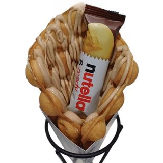 Bubble Waffle con Crema Kinder y Galleta Nutella