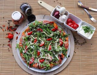 Pizza Prosciutto Crudo e Rucola medie Ø 32 cm