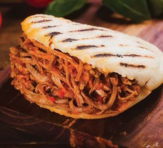 Arepa mechada (ud.)