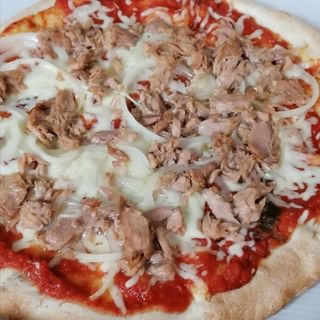 Pizza Tonno E Cipolla (30 Cm.)