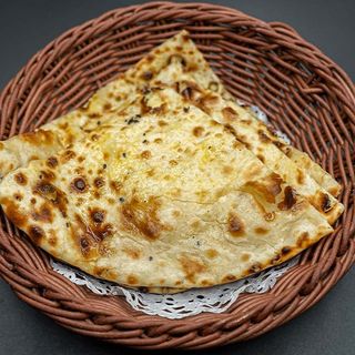 Cheese Naan
