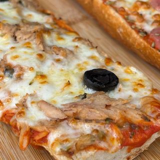 Panini de tonyina amb mozarella