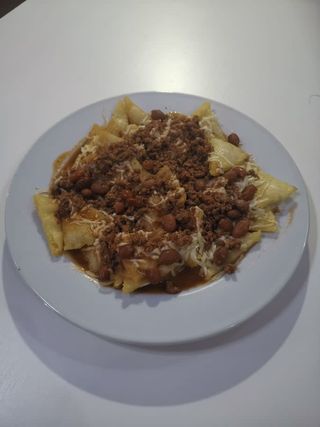 Chili Nachos