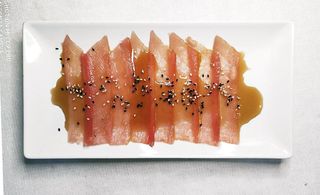 12. Carpaccio di tonno - 8 pezzi