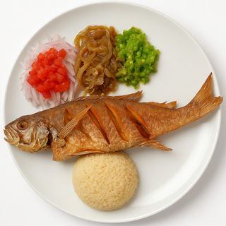 Poisson Frit Mix + Attiéké