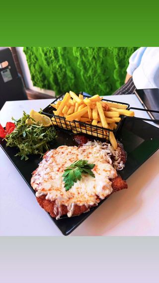 Pollo parmigiano gratinat cu cartofi