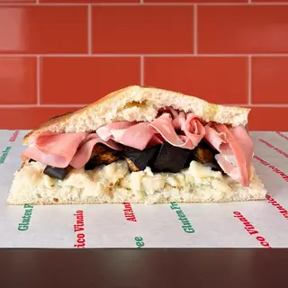 Magnifica