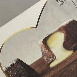 TORTINO AL CUORE CALDO CIOCCOLATO BIANCO