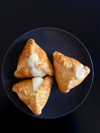 Самса с сыром