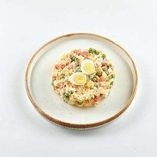 Олів'є з куркою (200г)