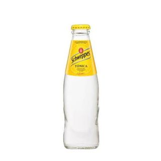 Tónica Schweppes.