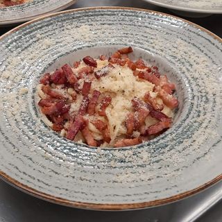 SPAGHETE CARBONARA 