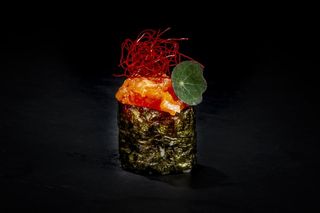 Gunkan spicy salmon - 1 pezzo