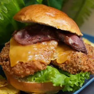 Burger Clásica De Crispy Queens
