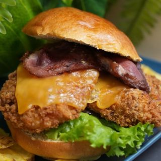 Burger Clásica De Crispy Queens