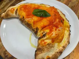 Calzone Napoli