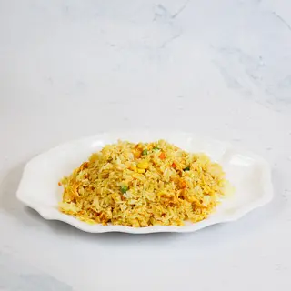 Pirjana riža s piletinom i curryjem