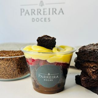 Brownie com Morangos