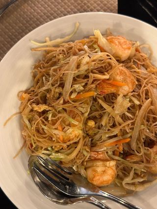 Massa de Arroz Com Gambas