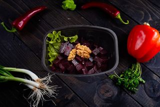 Salată de sfeclă roșie cu hrean