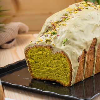 Пистачо кейк с пистачо шоколад и шам фъстък - 1 парче