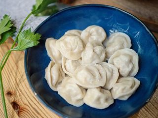 PELMENI RELLENOS DE TERNERA (12 UDS)/ПЕЛЬМЕНИ С ГОВЯДИНОЙ