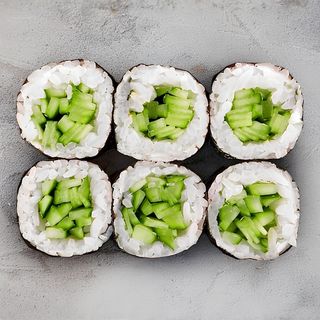 Макі огірок (120г)