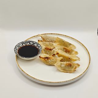 Гьоза с пиле, зеленчуци и понзу сос