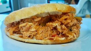 Arepa de Frango Desfiado