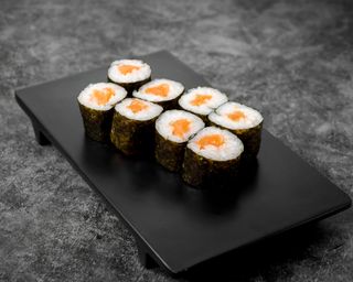 Maki salmon
