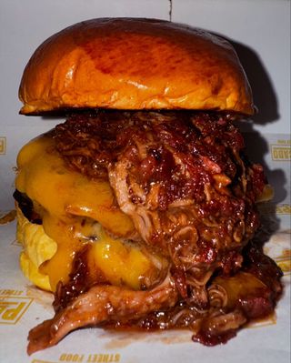 Burger Porky + Patatas Fritas 