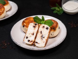 Syrniki z kropelkami czekoladowymi