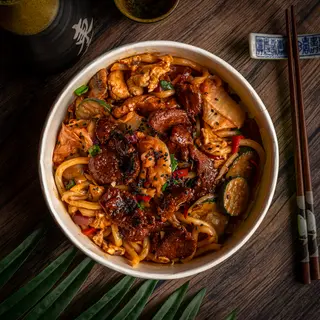 Makaron Udon z kimchi i warzywami WIEPRZOWINA
