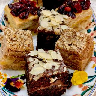 Platou mini-prajituri de post 1kg