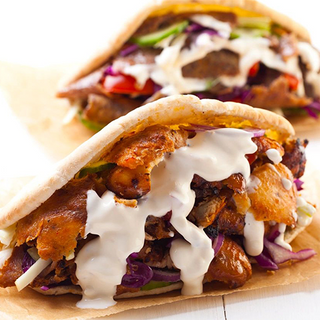 Döner Kebab Con Queso Y Pollo