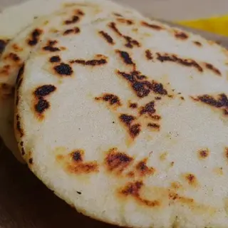 Racion de Arepa Colombiana