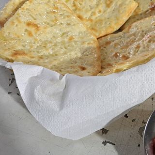 Parantha De Queso