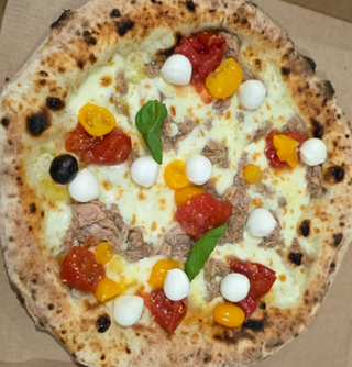 Pizza Sapore Di Tonno 30 Cm.