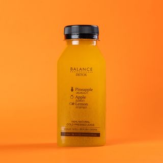 ანანასი ვაშლი ჯანჯაფილი 