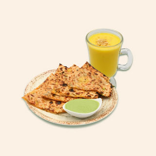 Aloo Paratha (60gr) + Chutney de Mentă + Mango Lassi (250ml)