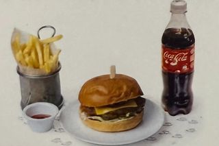 Бургер классический, фри, кола 0,5  